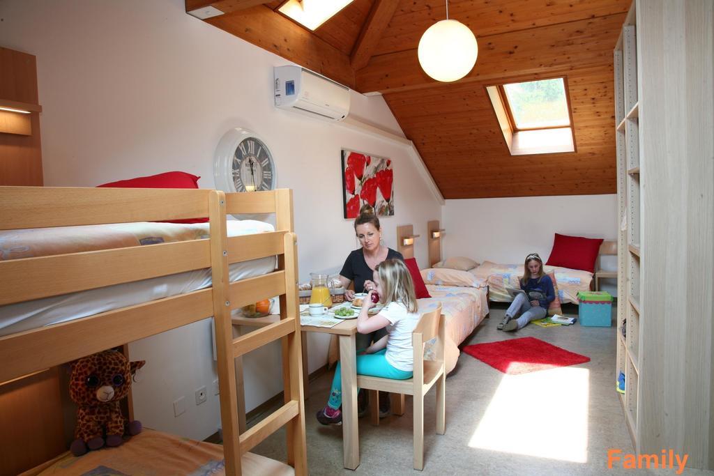 Lugano Savosa Youth Hostel Номер фото